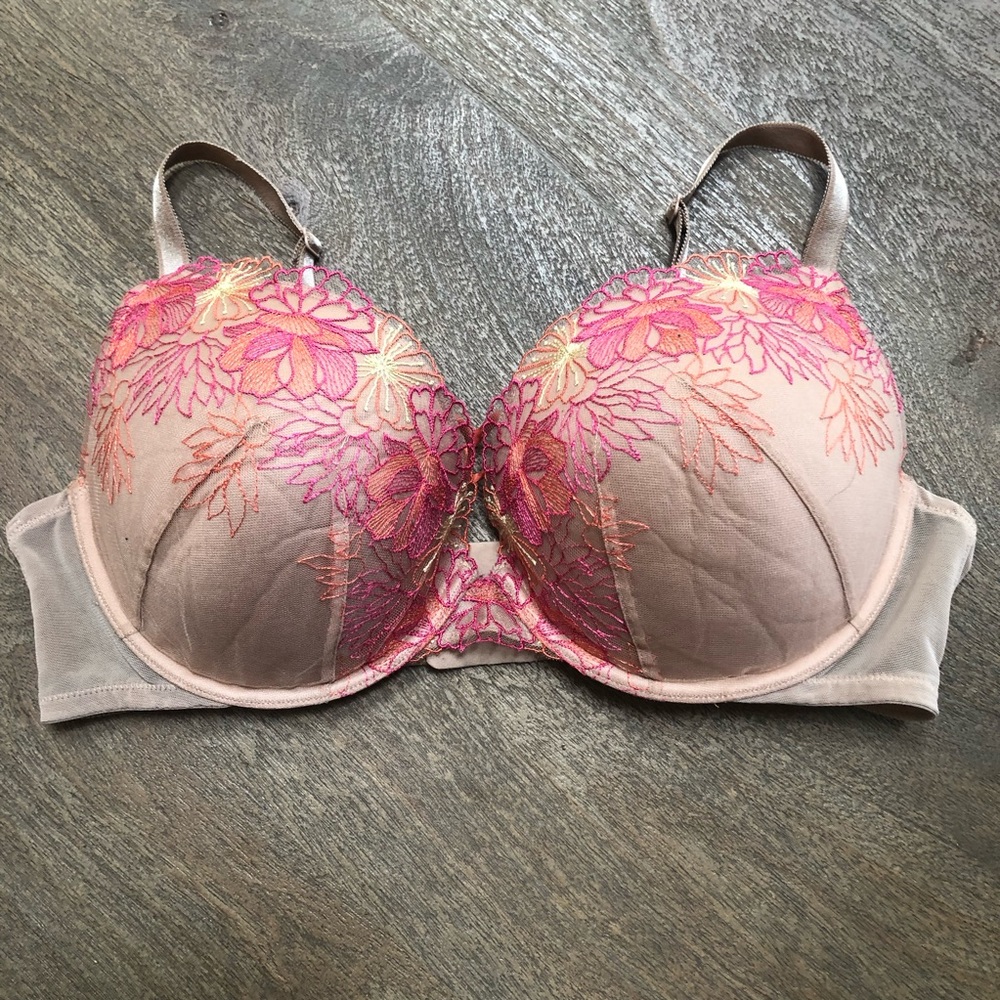 TORRID CURVE Bra Bone Pink 40DD